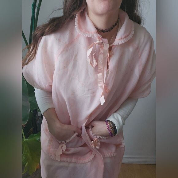 Pink Foral Pint Ruffle Collared Robe House Coat With Pockets 9 Buttons Vday - Picture 7 of 9
